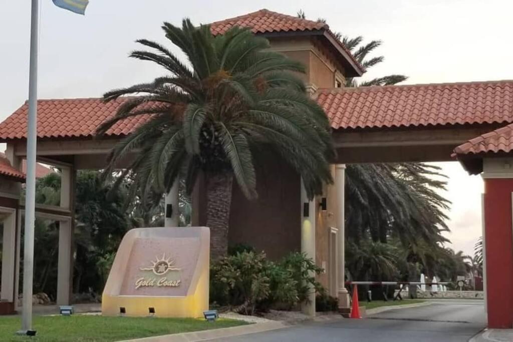 Luxurious 3 Bedroom House In Gold Coast Palm Beach Exterior foto